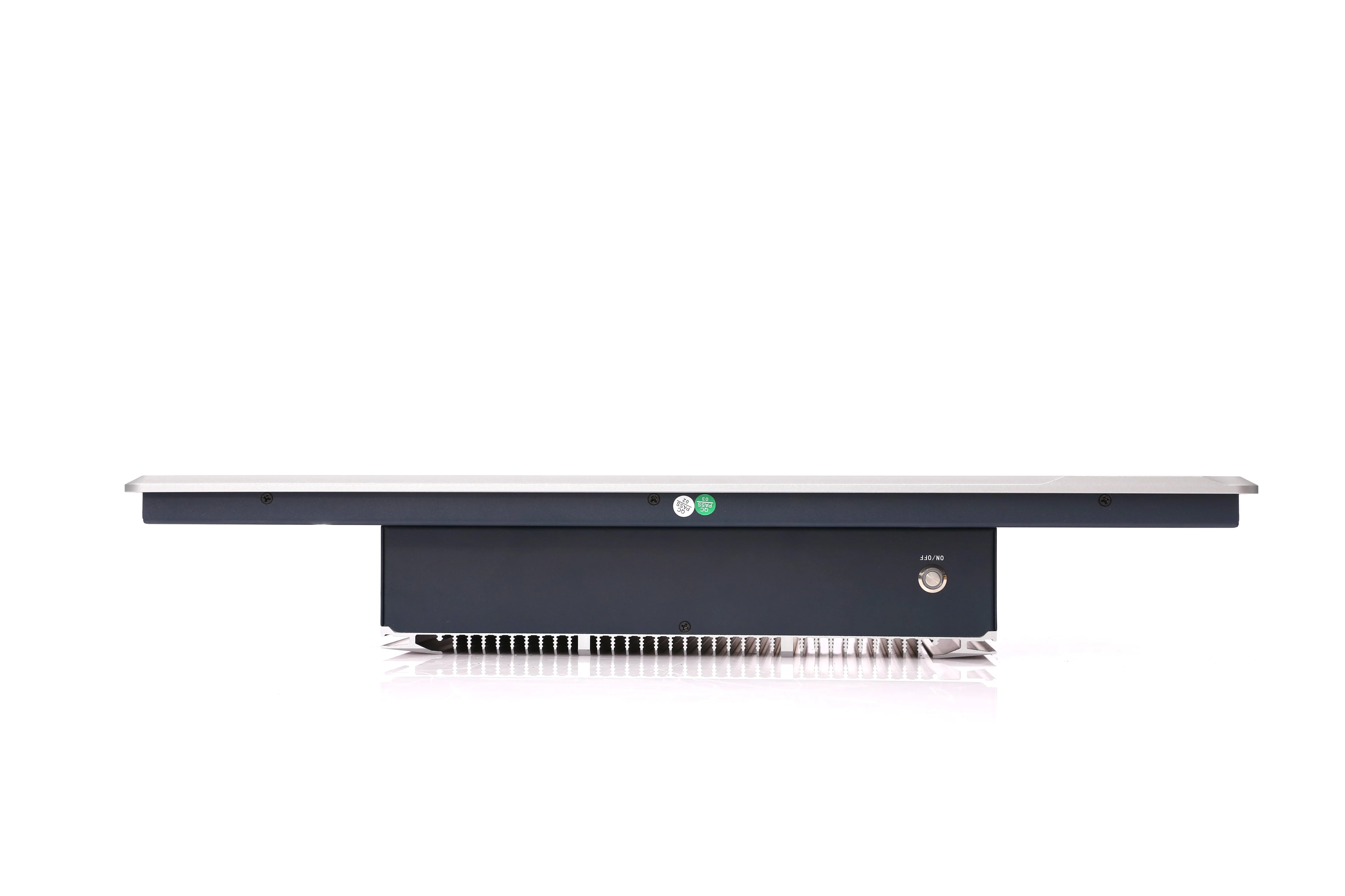 WPC-W2462A-L 宽屏轻防护平板（L级 / IP65） - 产品细节实拍图